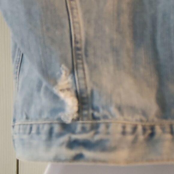 Hollister  distressed denim  frayed arm hole vest Sz XS - Picture 5 of 6